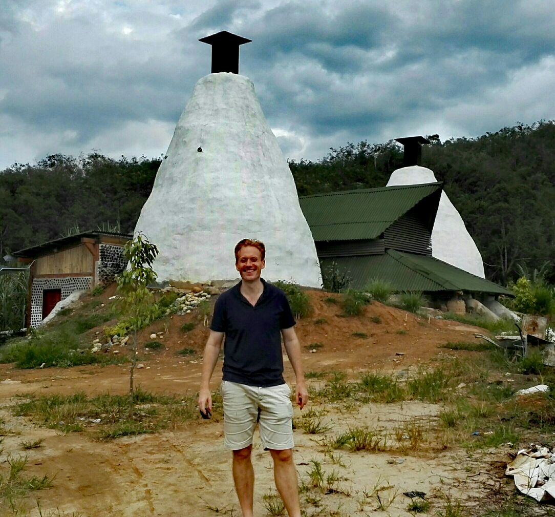 Earthship near Kampung Chennah - IEN group photo